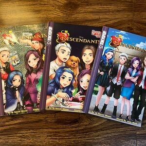 Disney Descendants Graphic Novels, Set of 3